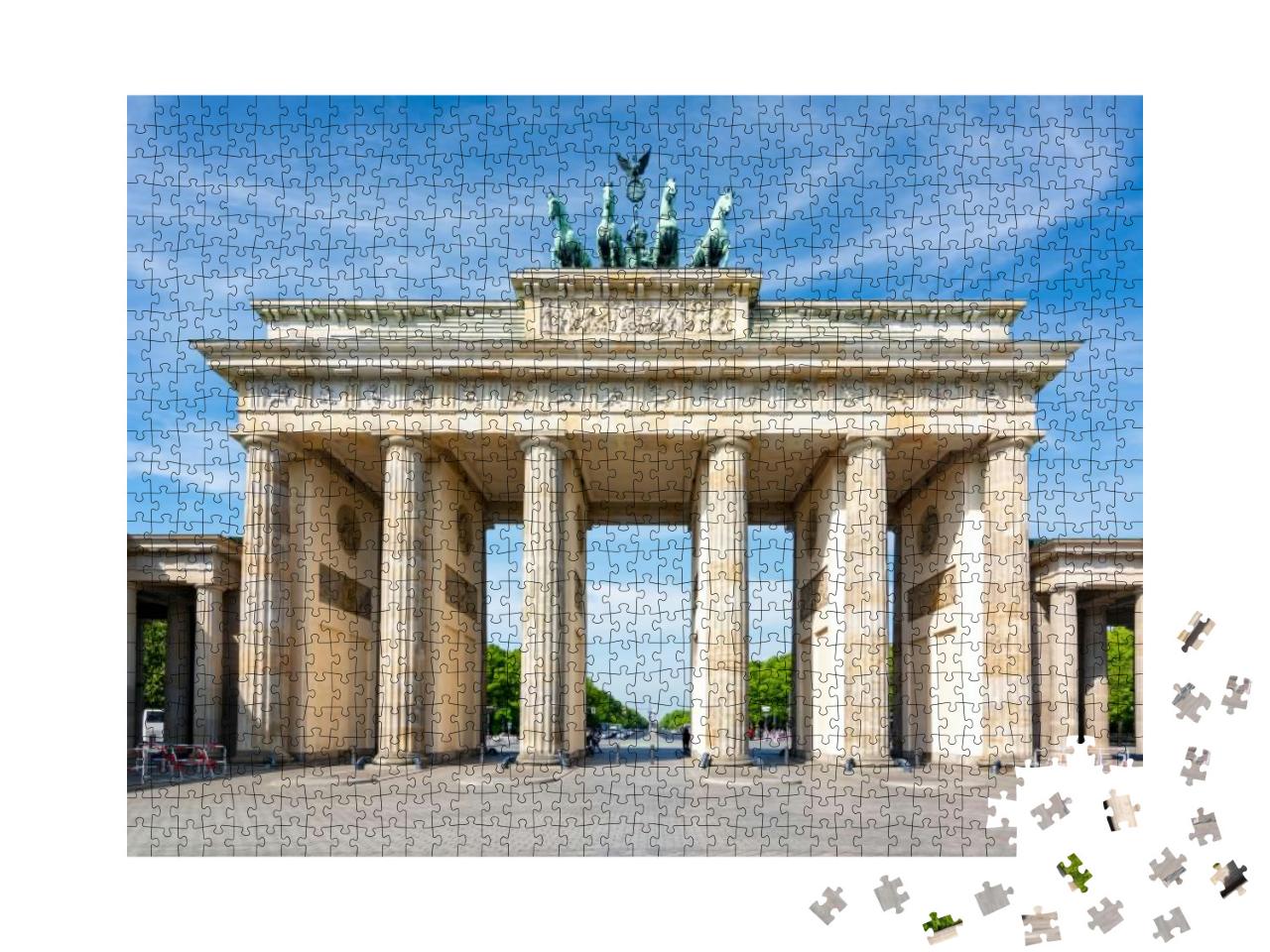 Famous Brandenburg Gate on Pariser Square with No People... Jigsaw Puzzle with 1000 pieces