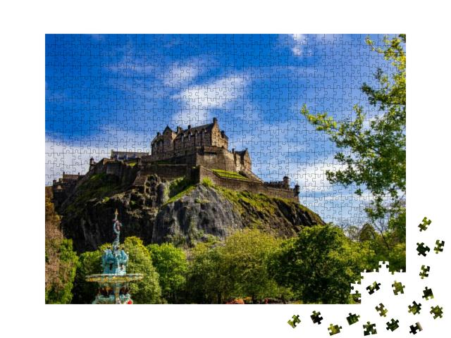 Edinburgh Castle on a Sunny Summer Day... Jigsaw Puzzle with 1000 pieces