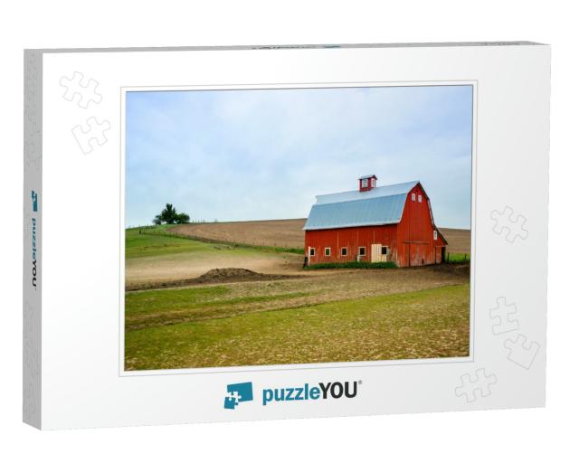 Red Barn in Wheat Field, Wa-Usa... Jigsaw Puzzle