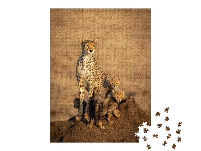 Vertical Portrait of a Female Cheetah & Her Four Small Ba... Jigsaw Puzzle with 1000 pieces