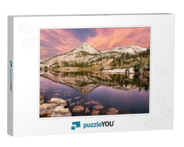 Lewis Lake in the Snowy Mountain Range of the Medicine Bo... Jigsaw Puzzle