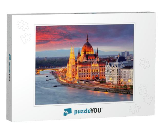 Hungarian Parliament, Budapest At Sunset... Jigsaw Puzzle