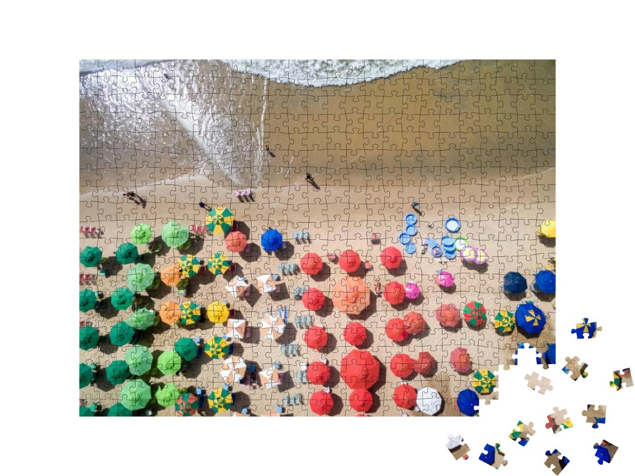 Top View of Umbrellas in a Beach... Jigsaw Puzzle with 500 pieces