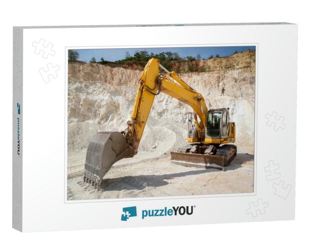 Hydraulic Crawler Excavator Working in Quarries. Yellow E... Jigsaw Puzzle
