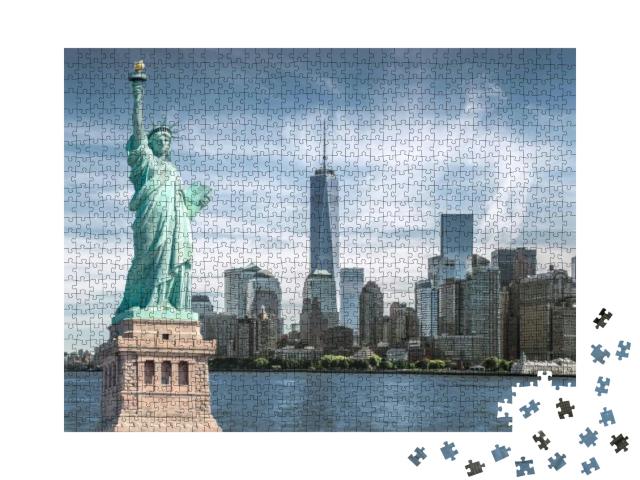 The Statue of Liberty with World Trade Center Background... Jigsaw Puzzle with 1000 pieces
