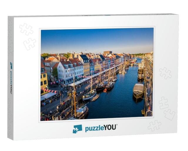 Beautiful Historical City Center. Nyhavn New Harbor Canal... Jigsaw Puzzle