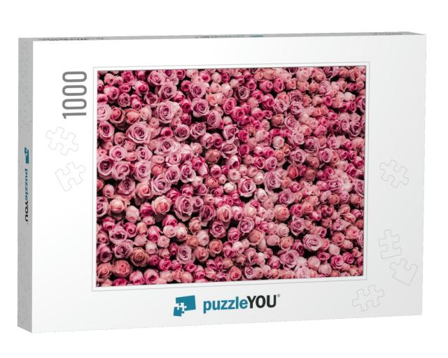 Flowers Wall Background with Amazing Roses... Jigsaw Puzzle with 1000 pieces
