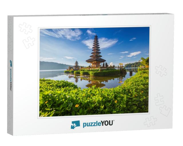 Pura Ulun Danu Bratan, or Pura Beratan Temple, Bali Islan... Jigsaw Puzzle