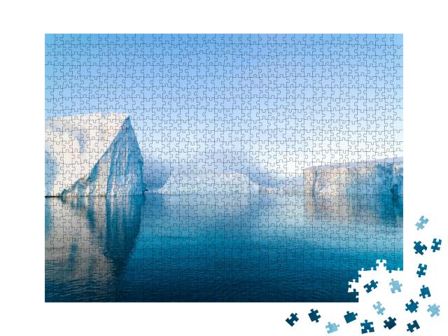 Arctic Icebergs on Arctic Ocean in Greenland... Jigsaw Puzzle with 1000 pieces