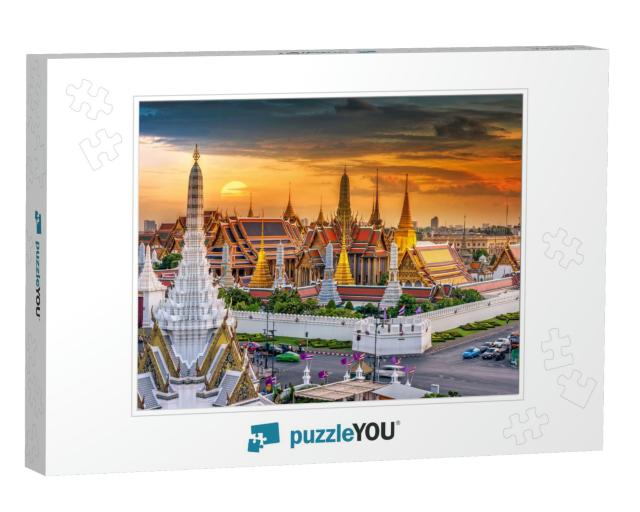 Grand Palace & Wat Phra Keaw At Sunset Bangkok, Thailand... Jigsaw Puzzle