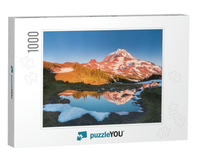 Mount Rainier Towers Over the Surrounding Mountains Sitti... Jigsaw Puzzle with 1000 pieces
