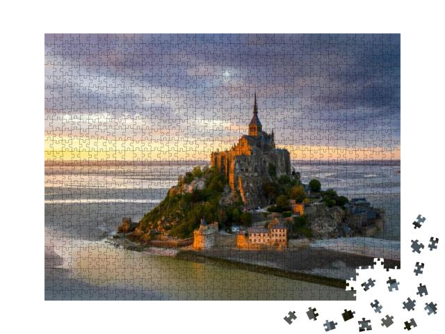 Mont Saint-Michel View in the Sunset Light. Normandy, Nor... Jigsaw Puzzle with 1000 pieces