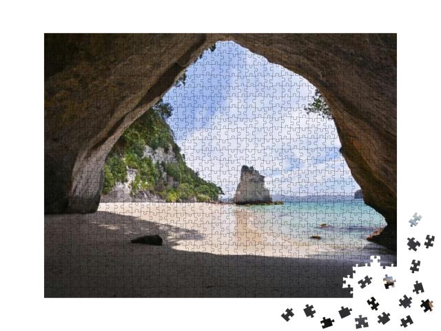 Cathedral Cove Beach on Coromandel Peninsula, North Islan... Jigsaw Puzzle with 1000 pieces