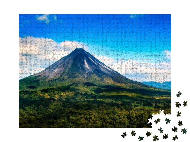Arenal Volcano... Jigsaw Puzzle with 1000 pieces