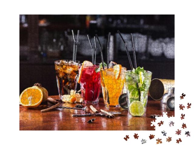 Whiskey-Cola Cocktail, Mojito-Cocktail, Orange Cocktail... Jigsaw Puzzle with 1000 pieces