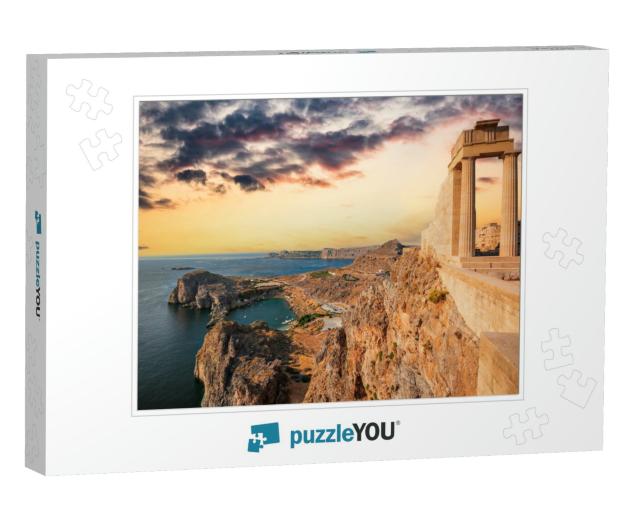 Rhodes, Greece. Lindos Small Whitewashed Village & the Ac... Jigsaw Puzzle