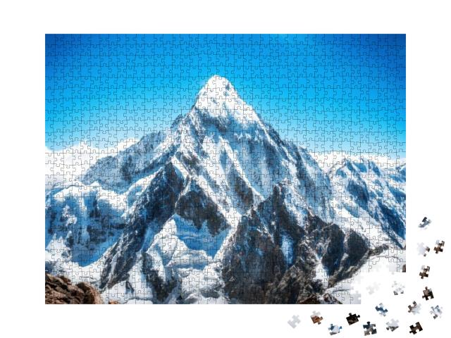 Mountain Peak. Everest. National Park, Nepal... Jigsaw Puzzle with 1000 pieces