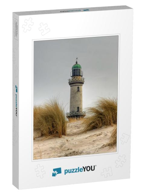 Lighthouse in Warnemounde Mecklenburg-Vorpommern, Germany... Jigsaw Puzzle