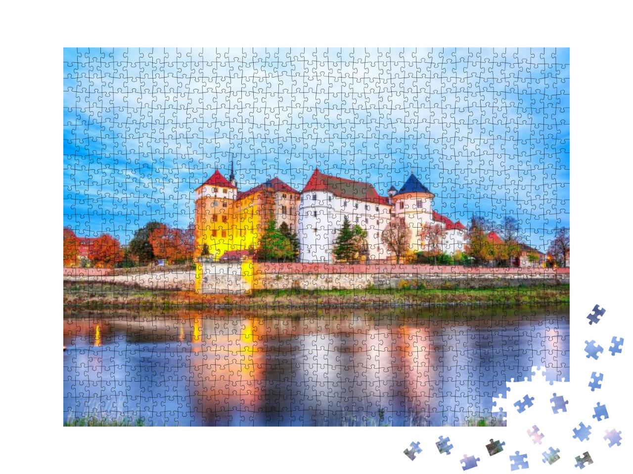 Picturesque Morning View of Hartenfels Castle on Banks of... Jigsaw Puzzle with 1000 pieces