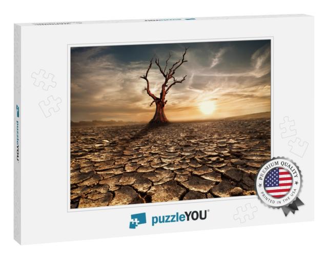 Global Warming Concept. Lonely Dead Tree Under Dramatic E... Jigsaw Puzzle