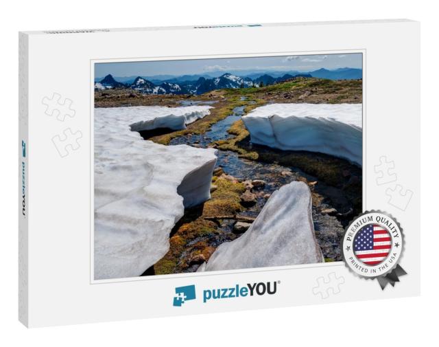 Skyline Trail, Mount Rainier. Mount Rainier National Park... Jigsaw Puzzle