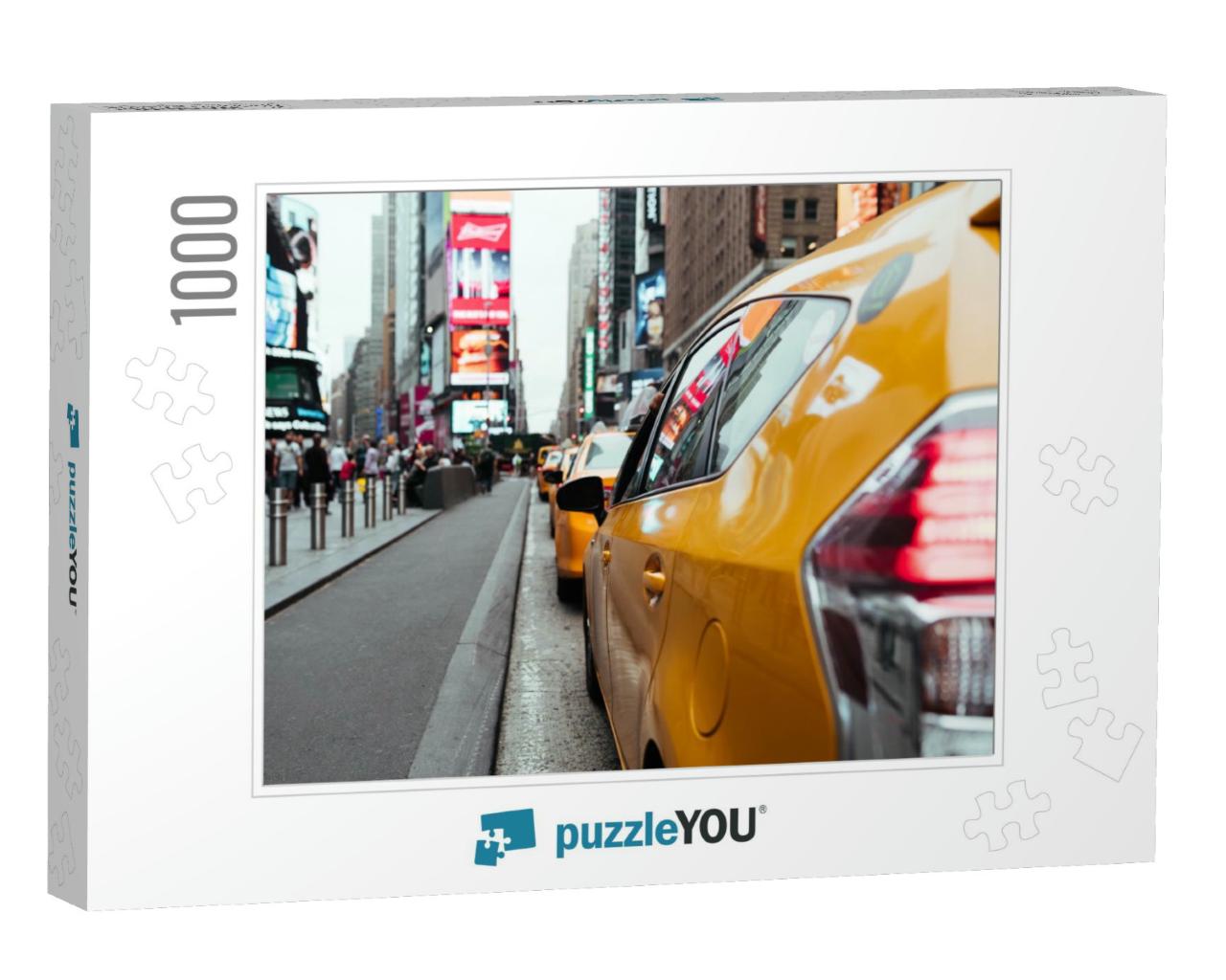 Taxi Cabs on Busy Time Square Road... Jigsaw Puzzle with 1000 pieces