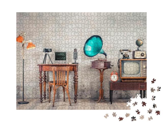 Retro Tv, Old Radio, Telephone, Alarm Clock, Globe, Gramo... Jigsaw Puzzle with 1000 pieces