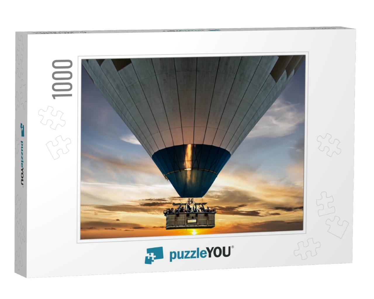 Hot Air Balloon in the Sky... Jigsaw Puzzle with 1000 pieces