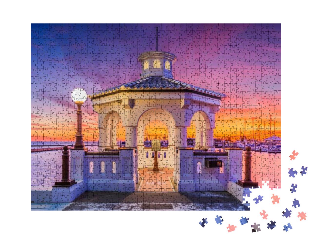 Corpus Christi, Texas, USA on the Seawall At Dawn... Jigsaw Puzzle with 1000 pieces