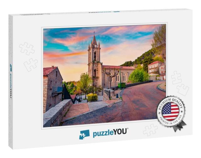 Amazing Evening Cityscape of Zonza Town with Eglise Paroi... Jigsaw Puzzle