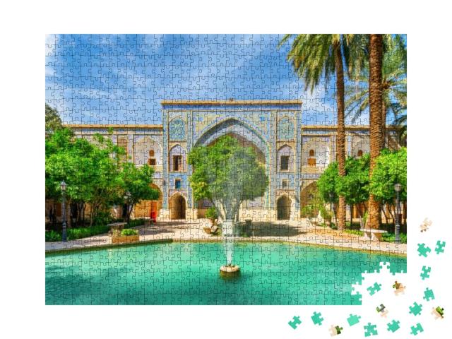 Awesome Fountain in the Middle of Traditional Persian Cou... Jigsaw Puzzle with 1000 pieces