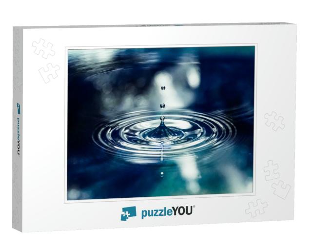 Blue Water Drop... Jigsaw Puzzle