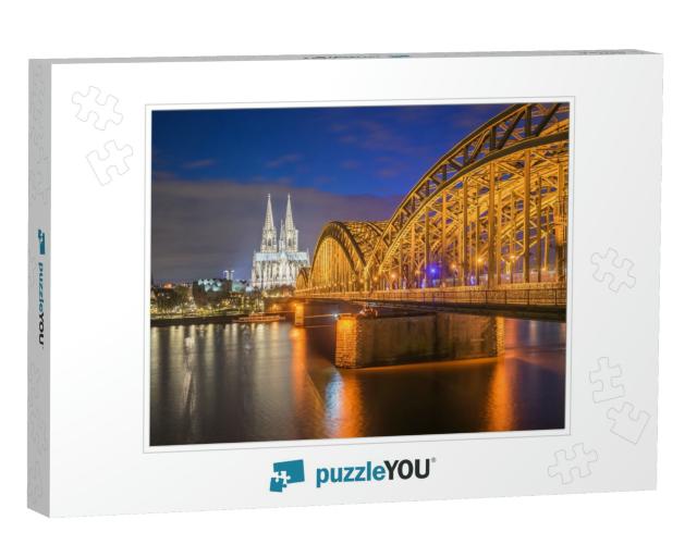 Night View of Cologne Cathedral in Cologne, Germany... Jigsaw Puzzle