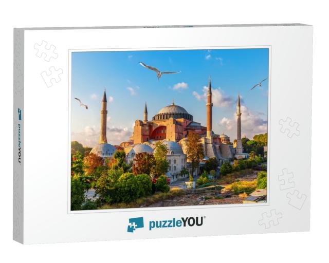 Hagia Sophia View, Sunny Day in Istanbul... Jigsaw Puzzle