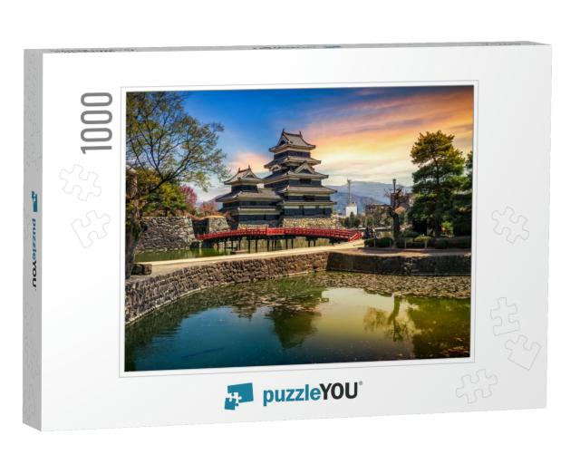 Matsumoto Castle with Reflection on the Lake At Sunrise... Jigsaw Puzzle with 1000 pieces