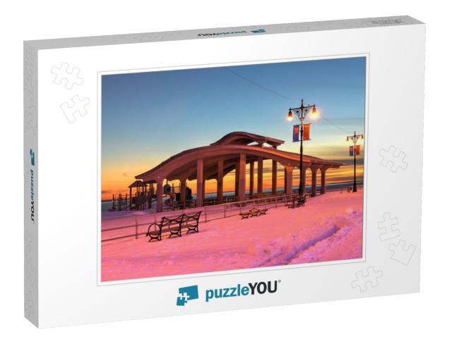 The Boardwalk Along Brighton Beach & Coney Island Beach... Jigsaw Puzzle