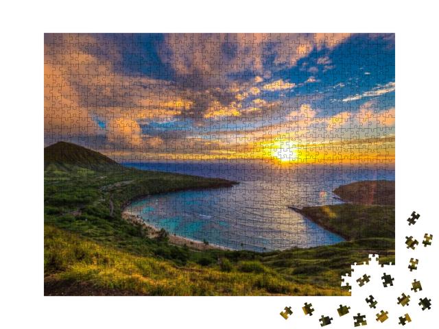 Sunrise from Hanauma Bay on Oahu, Hawaii... Jigsaw Puzzle with 1000 pieces