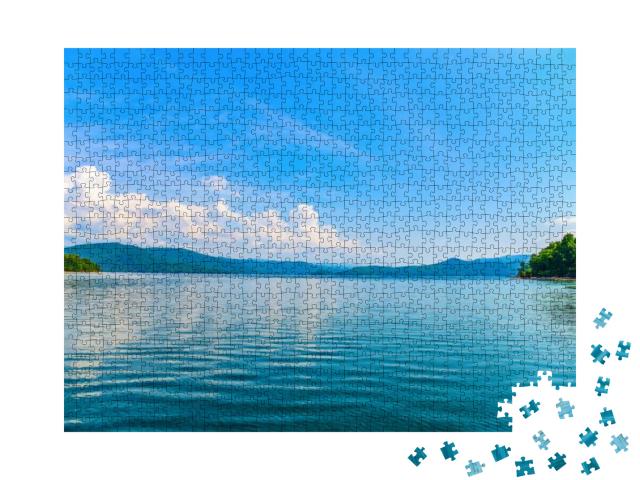 Lake Jocassee in Devils Fork State Park... Jigsaw Puzzle with 1000 pieces