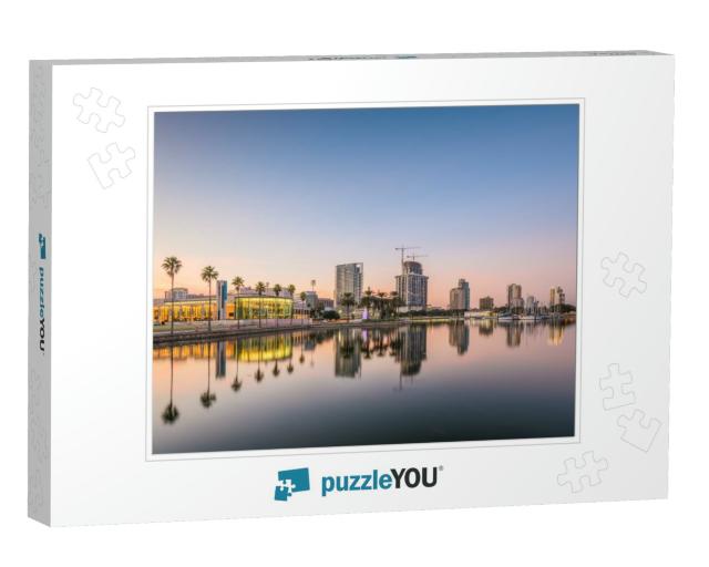 St. Petersburg, Florida, USA Downtown City Skyline on the... Jigsaw Puzzle
