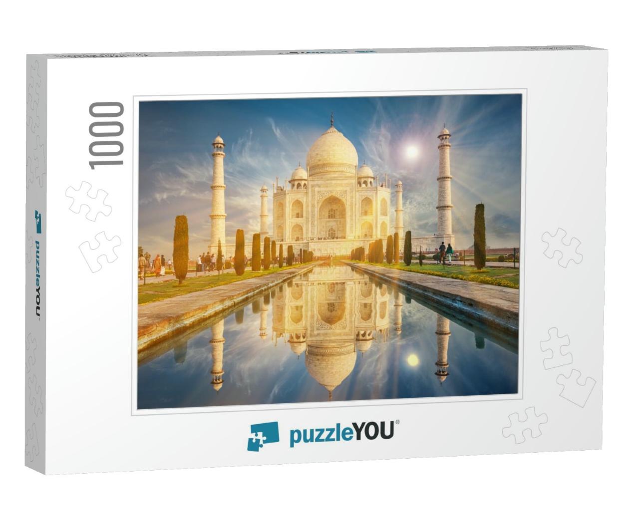 The Taj Mahal is an Ivory-White Marble Mausoleum on the S... Jigsaw Puzzle with 1000 pieces