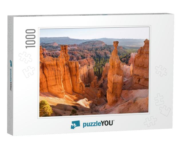 Thor's Hammer, Sunset Point, Bryce Canyon, Utah, Usa... Jigsaw Puzzle with 1000 pieces