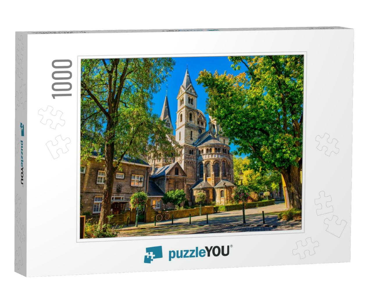 Muenster Church in Roermond... Jigsaw Puzzle with 1000 pieces