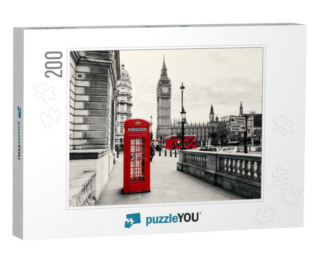 Red Telephone Booth in London... Jigsaw Puzzle with 200 pieces