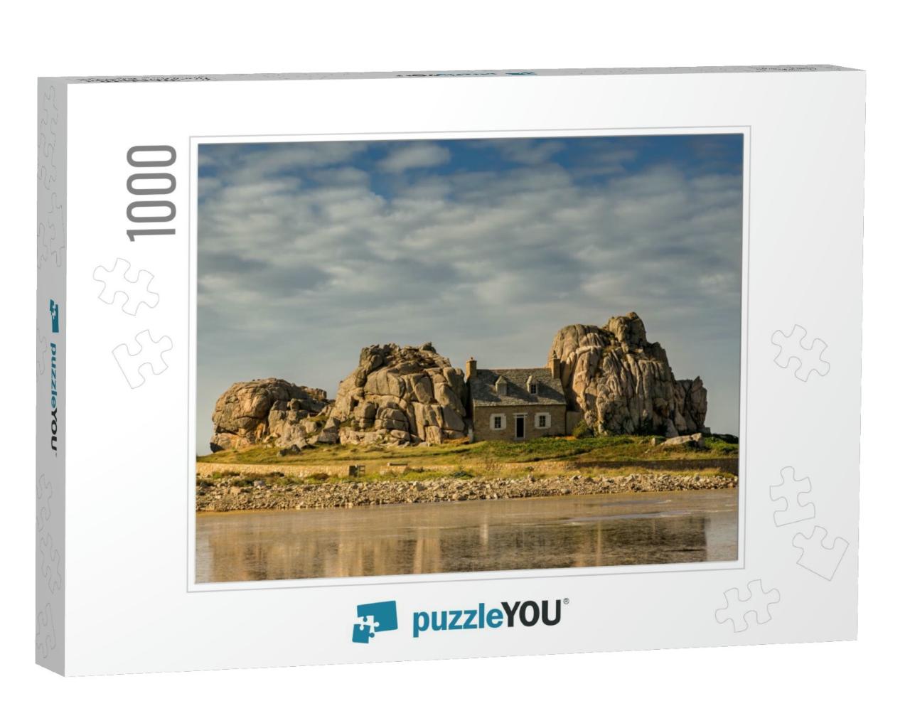 Plougrescant in the Coasts of Armor - Brittany, France. H... Jigsaw Puzzle with 1000 pieces