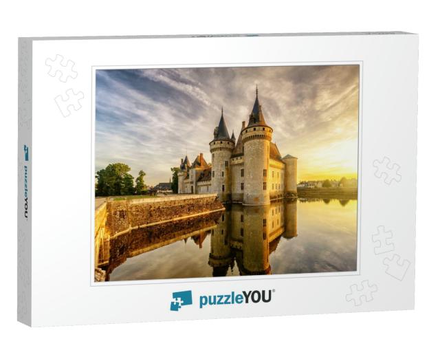 Chateau De Sully-Sur-Loire At Sunset, Loire Valley, Franc... Jigsaw Puzzle