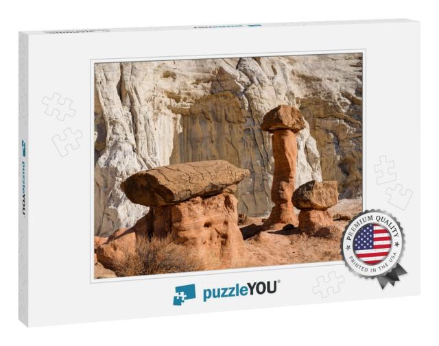 Toadstool Hoodoos, Kanab, Utah, Usa... Jigsaw Puzzle