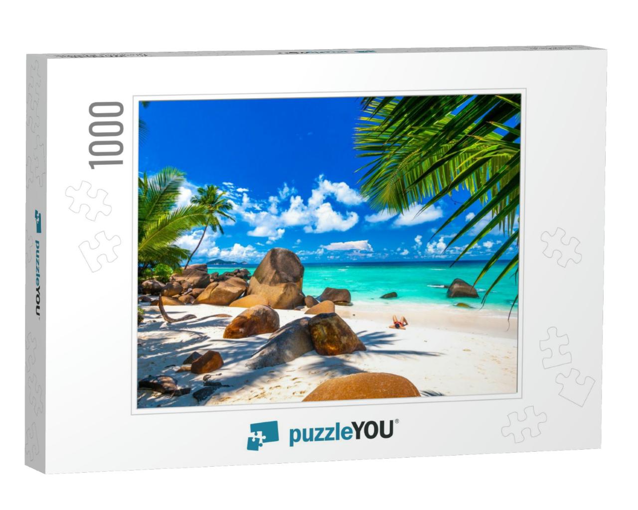 Typical Beach in Seychelles with Granite Rocks... Jigsaw Puzzle with 1000 pieces