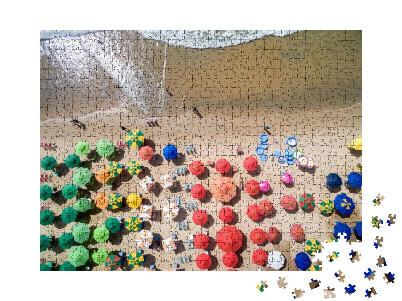 Top View of Umbrellas in a Beach... Jigsaw Puzzle with 1000 pieces