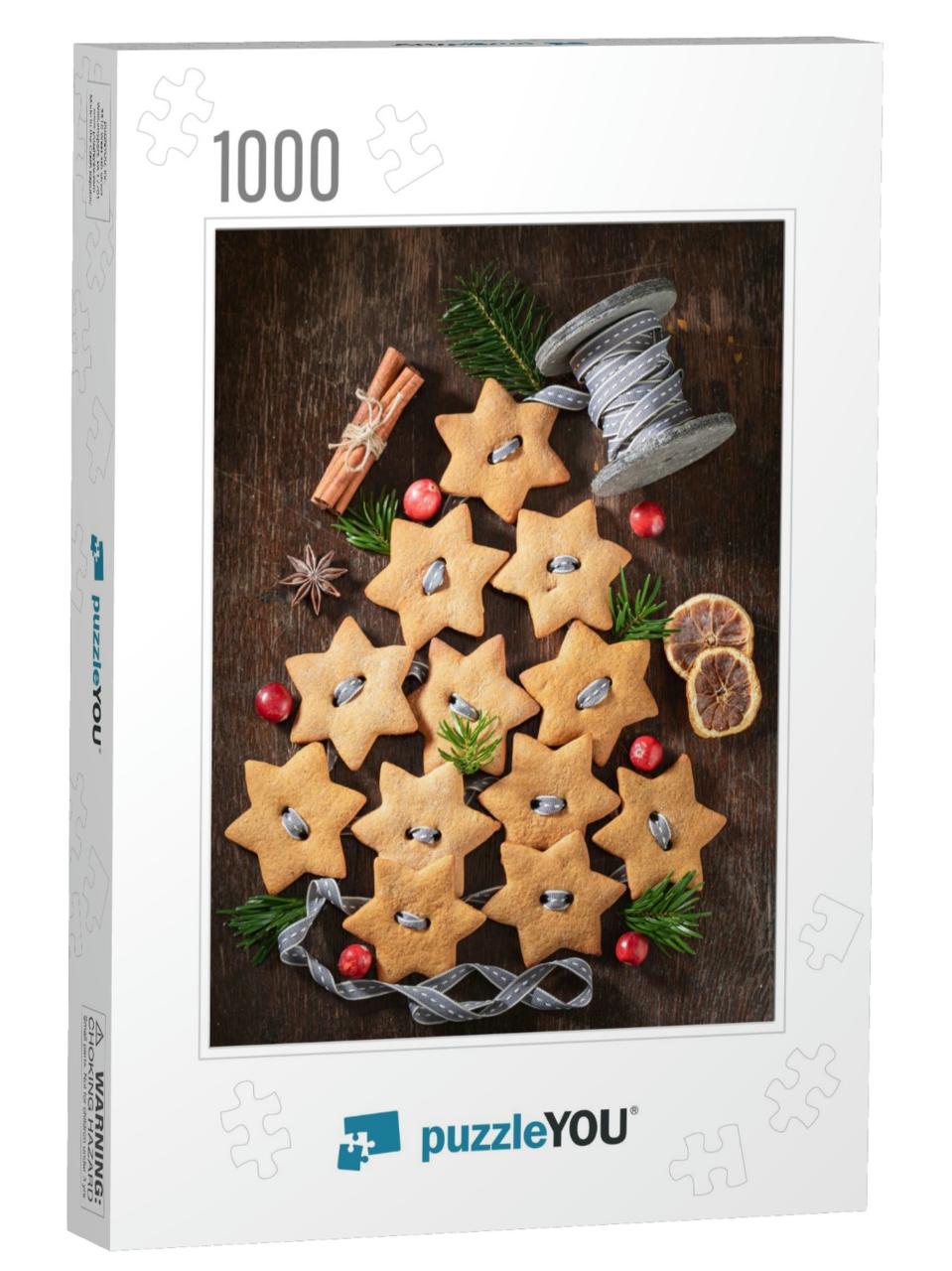 Homemade Chain Made of Gingerbread Cookies as Decoration... Jigsaw Puzzle with 1000 pieces