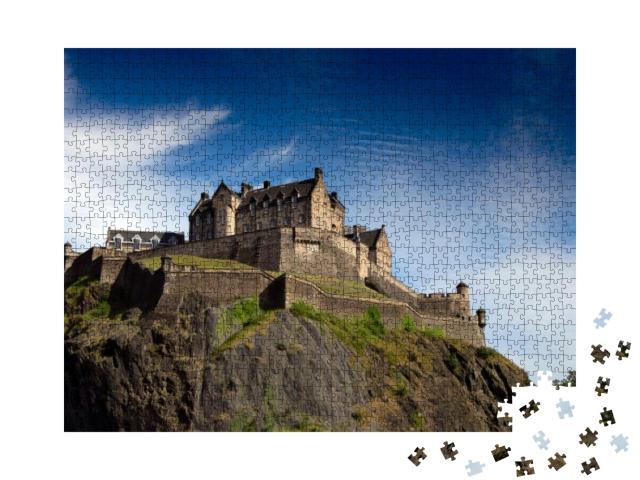 Edinburgh Castle in Sunny Day... Jigsaw Puzzle with 1000 pieces